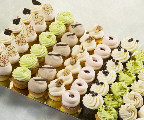 Petit four botercrème